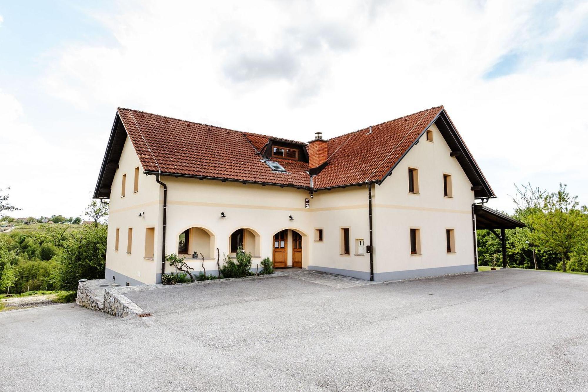 Zelena Oaza - B&B Miklavz pri Ormozu Экстерьер фото